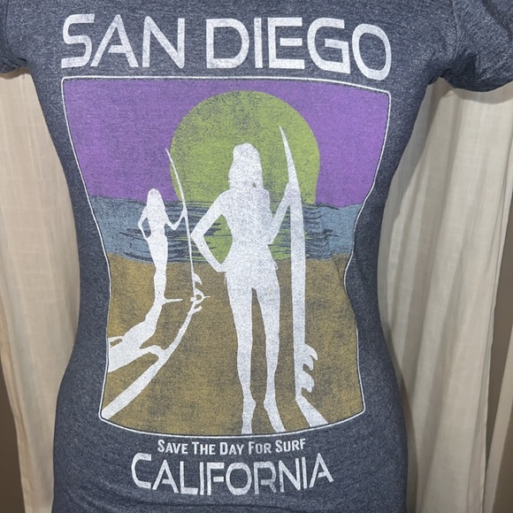 District Tops - Very Important Tee District blue shirt San Diego California surf graphic Medium